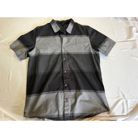 Oakley Other - Oakley Mens XL Short Sleeve Button Down Shirt Black Grey Striped Cotton Logo